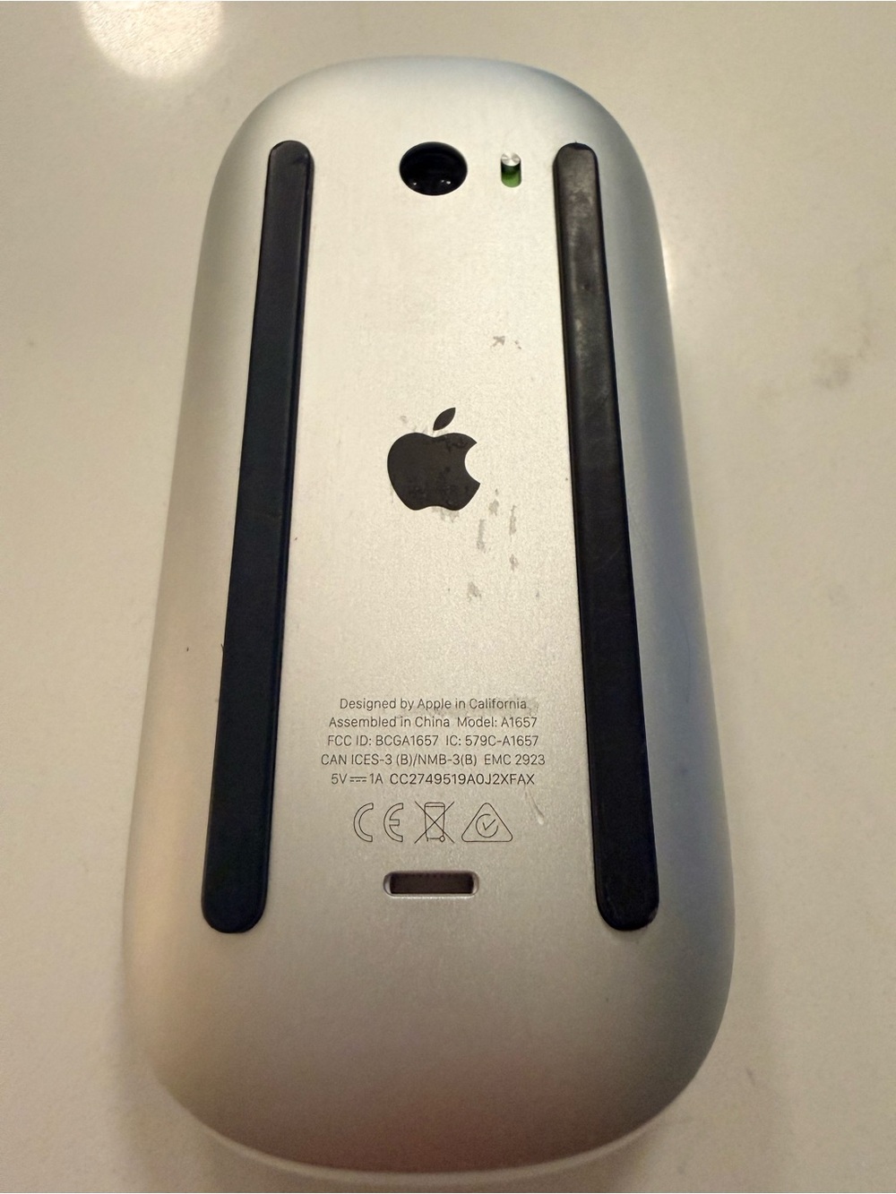 Apple White Magic Mouse - Picture 2 of 2